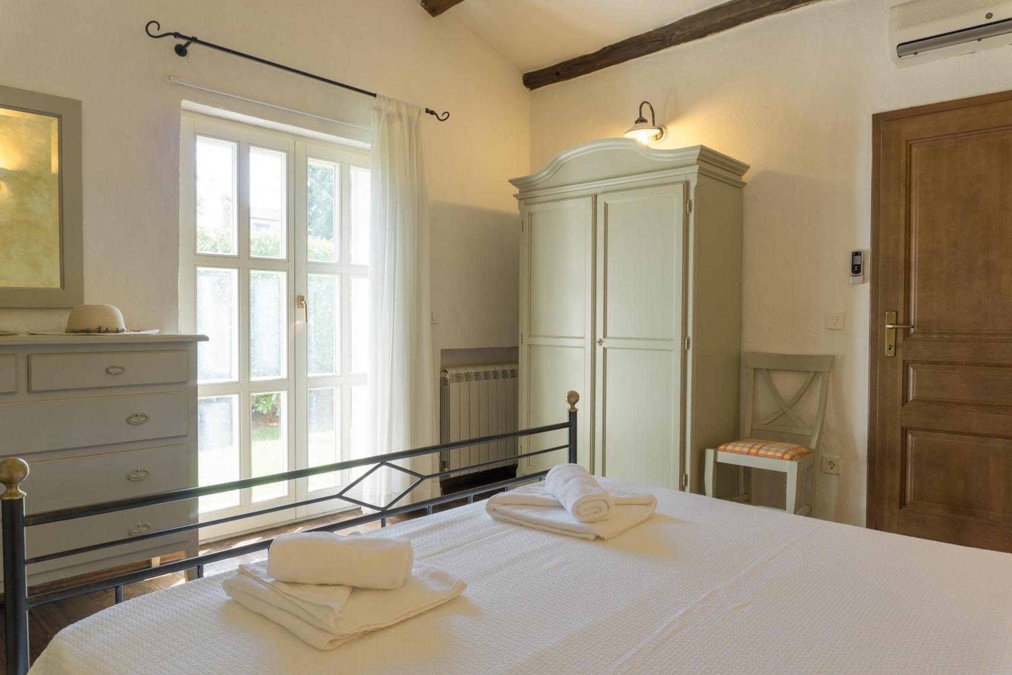 Villa Melissa - Istrisches Steinhaus Mit Pool In Guter Lage Sveti Lovreč Pazenatički Екстериор снимка