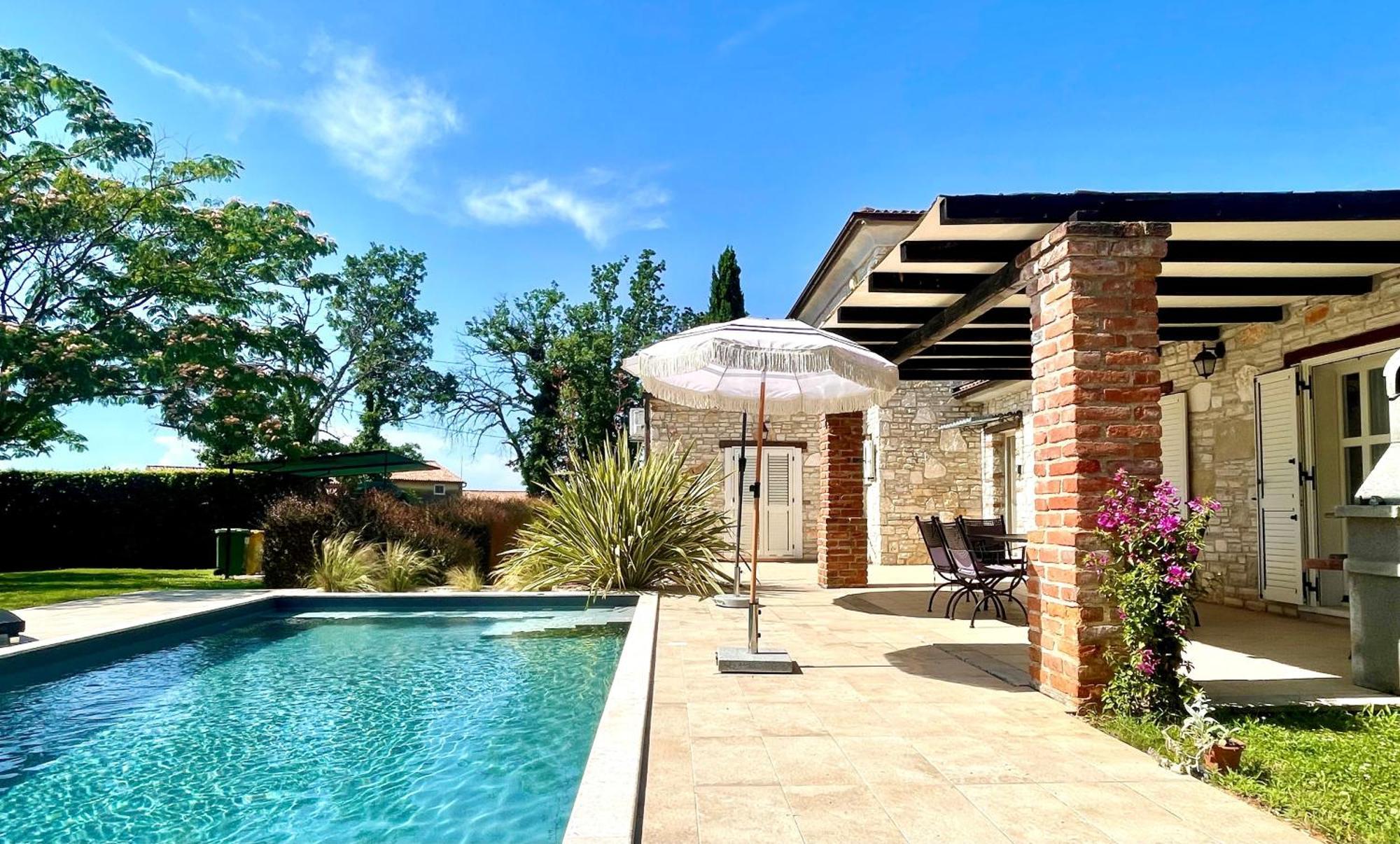 Villa Melissa - Istrisches Steinhaus Mit Pool In Guter Lage Sveti Lovreč Pazenatički Екстериор снимка